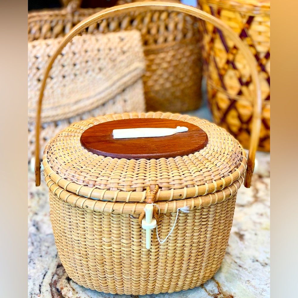 vintage nantucket lightship basket